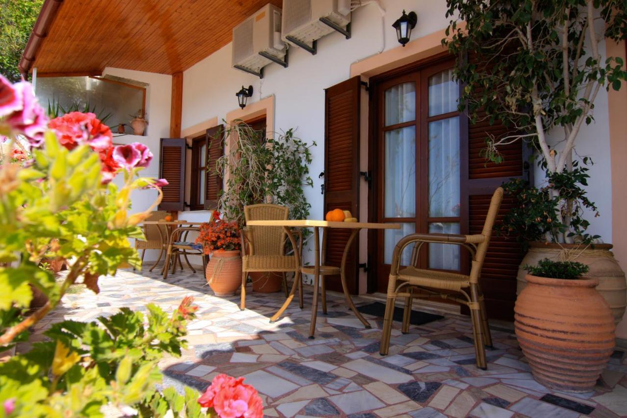 Eleni Goumenaki Plakias Studios Номер фото